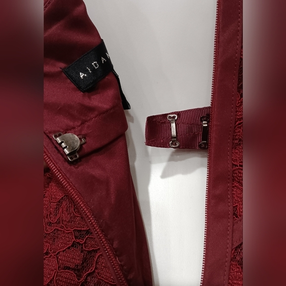 Gorgeous Burgundy Lace Cocktail Dress Sz 12 - Picture 10 of 12